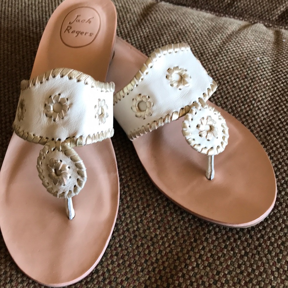 BRAND NEW JACK ROGER CAPRI METALLIC SANDALS